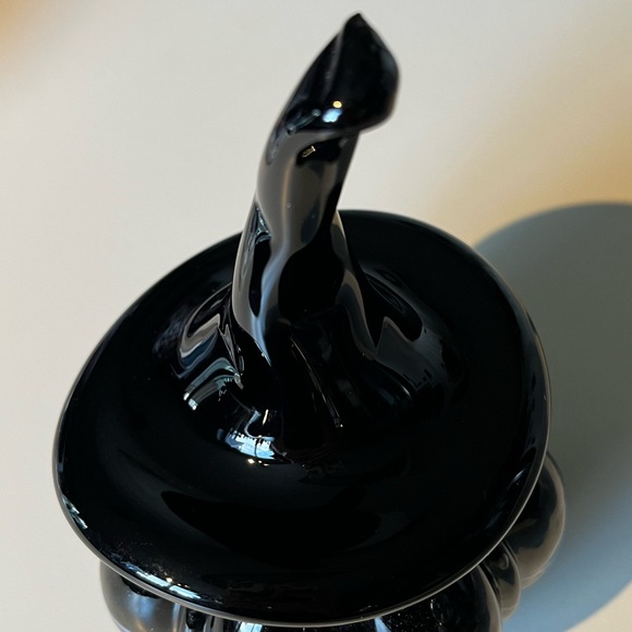 Halloween Ceramic Pumpkin with Witch’s Hat Tabletop Decor | Spooky & Elegant - Picture 5 of 8